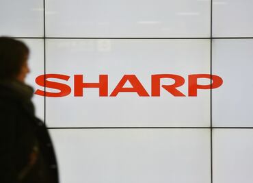Foxconn compra Sharp por 3 mil 500 mdd