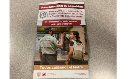 “No están armados”: En el Metro, servidores de la ciudad entregan propaganda pro-Guardia Nacional