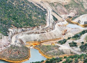 Semarnat denuncia penalmente a Grupo México por derrame al Río Sonora