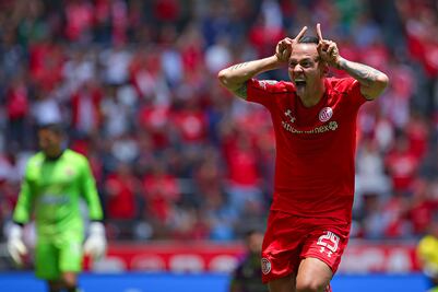 Éxitos y fracasos  del Clausura