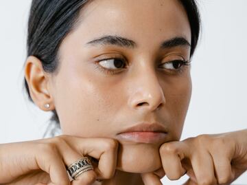 Despídete de la papada con estos 3 ejercicios diarios