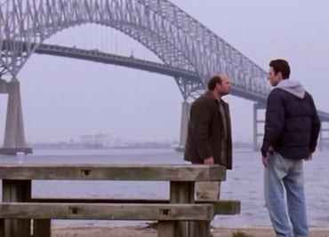 Creador de "The Wire" molesto por las teorías de conspiración tras el colapso del puente de Baltimore