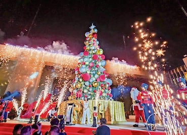 Encienden el árbol de Navidad en Cuauhtémoc