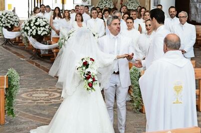 Angelique Boyer dice “sí” ante el altar, como Ana