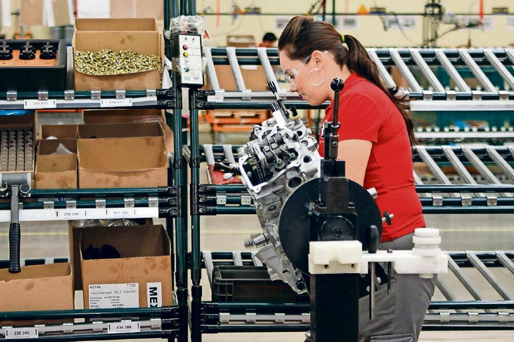 La Secretaría de Trabajo y Previsión Social indicó que habrá programas de empleo laboral en las zonas afectadas por los sismos (ARCHIVO EL UNIVERSAL)