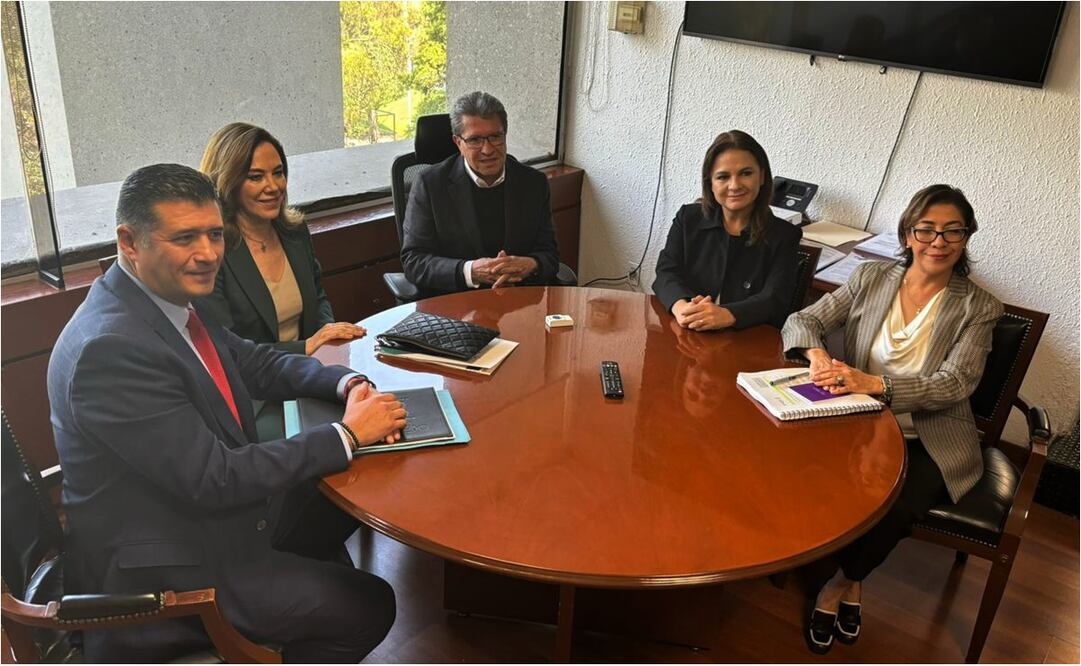 Ricardo Monreal se reunió con el Pleno del INAI. Foto: @INAImexico