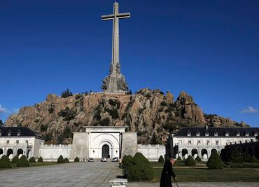 Constitucional de España rechaza recurso contra exhumación de Franco