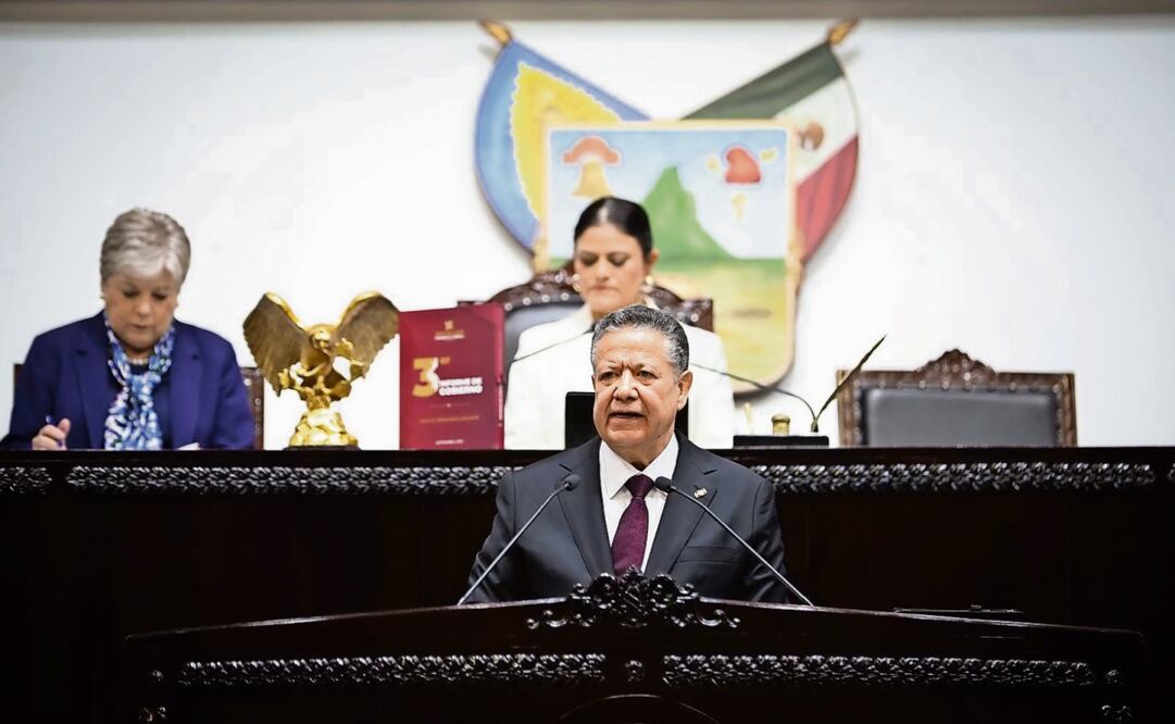 El gobernador Julio Menchaca Salazar entregó su Tercer Informe de Gobierno, en el que agradeció el respaldo de la presidenta Claudia Sheinbaum y dijo que aún falta mucho por hacer, pero ahora lo hará con más experiencia. Foto: Especial