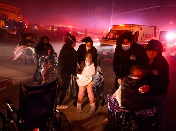 VIDEOS: “salvamos lo que pudimos. ¡Tenemos que irnos ya!“: incendios en California dejan estela de devastación