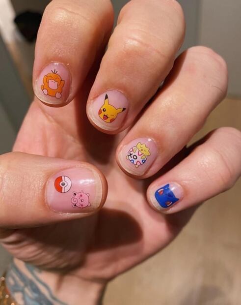 Fedez, el esposo de Chiara Ferragni, luce un diseño de uñas fantástico