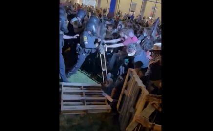 VIDEOS: Policía se enfrenta a manifestantes propalestinos en la Universidad Virginia Commonwealth, reportan múltiples arrestos