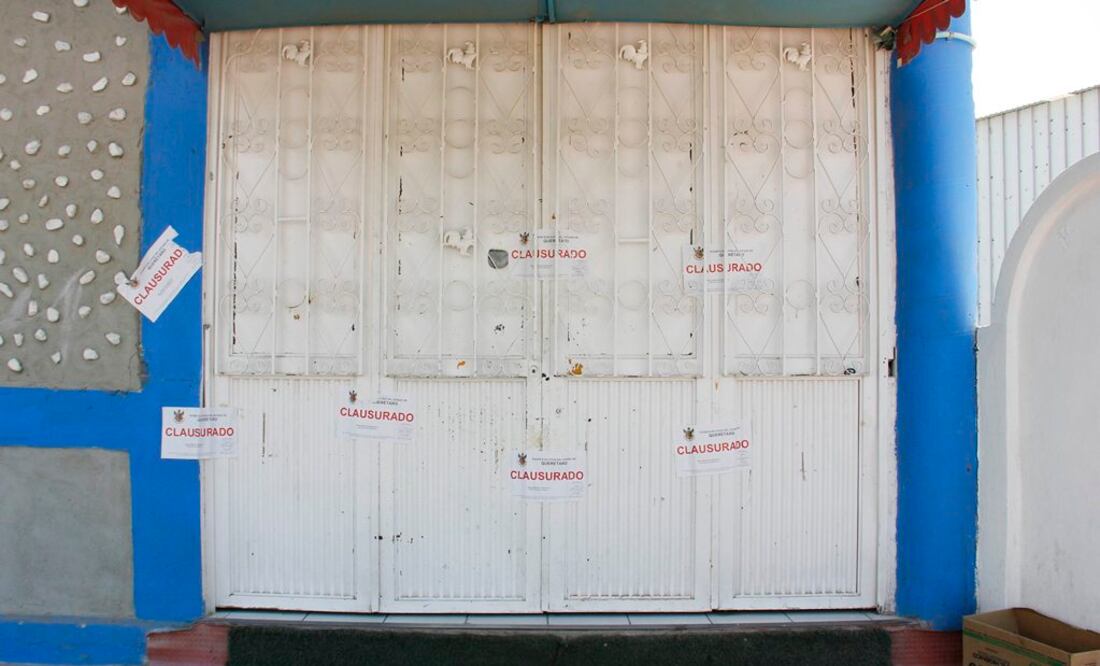 Tables violan sellos de clausura