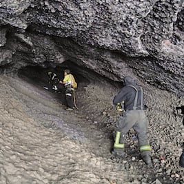 Buscan restos en fosa del Cerro de la Estrella