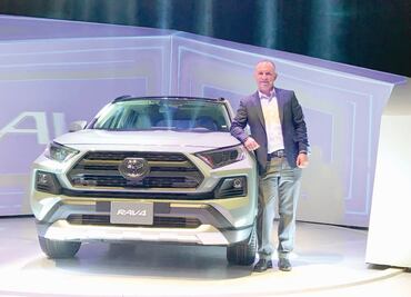 Toyota plantea bajar IVA a los autos híbridos