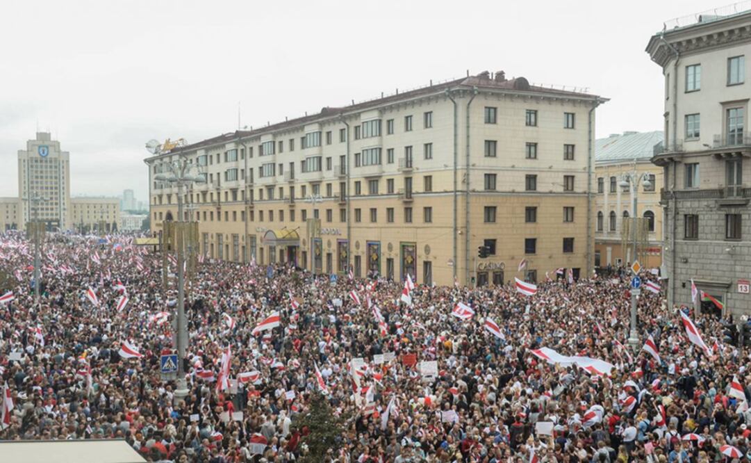 Tens of thousands of protesters returned to the streets of Belarus in another mass rally against the country’s leader Alexander Lukashenko, who has been accused by the opposition of fixing recent elections - Photo: EFE
