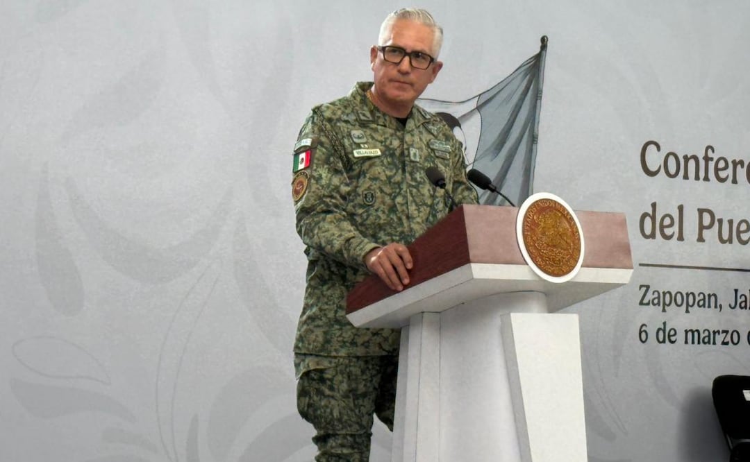 General Román Villalvazo Barrios, jefe del Centro de Coordinación para la Copa Mundial de Futbol 2026 en conferencia de la presidenta Sheinbaum en Jalisco (06/03/2026). Foto: Presidencia