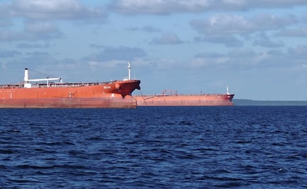 Petrolero ruso navega hacia el Caribe; crecen expectativas de suministro de combustible a Cuba