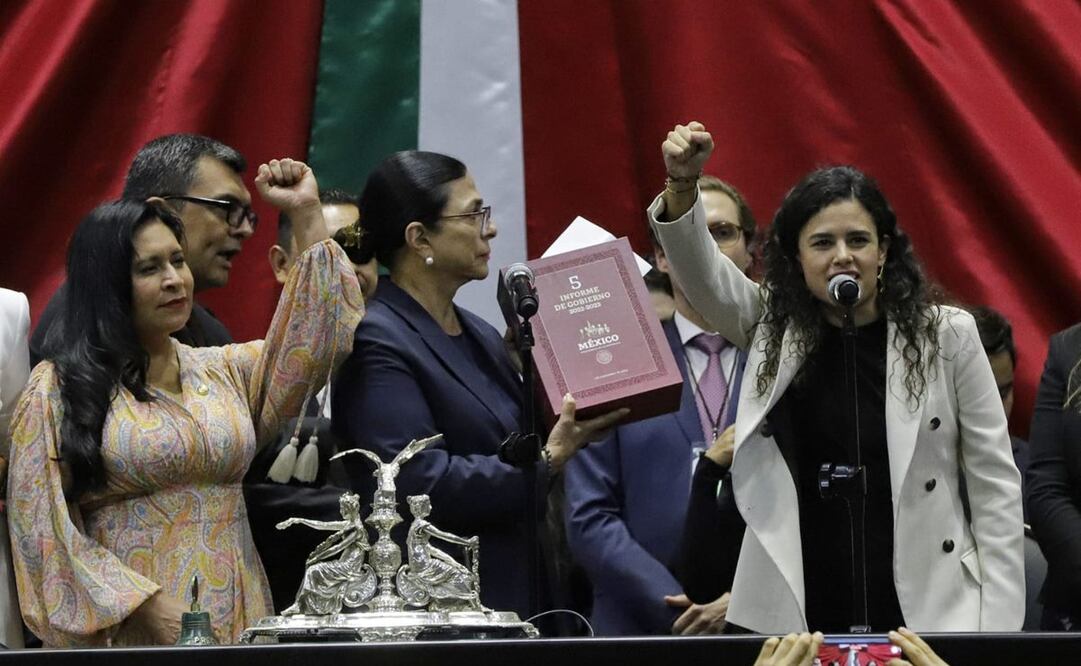 Ciudad de México 01/09/2023 Entrega del quinto informe de AMLO por Luisa María Alcalde , secretaria de gobernación en la cámara de diputados. Foto: Fernanda Rojas/ EL UNIVERSAL