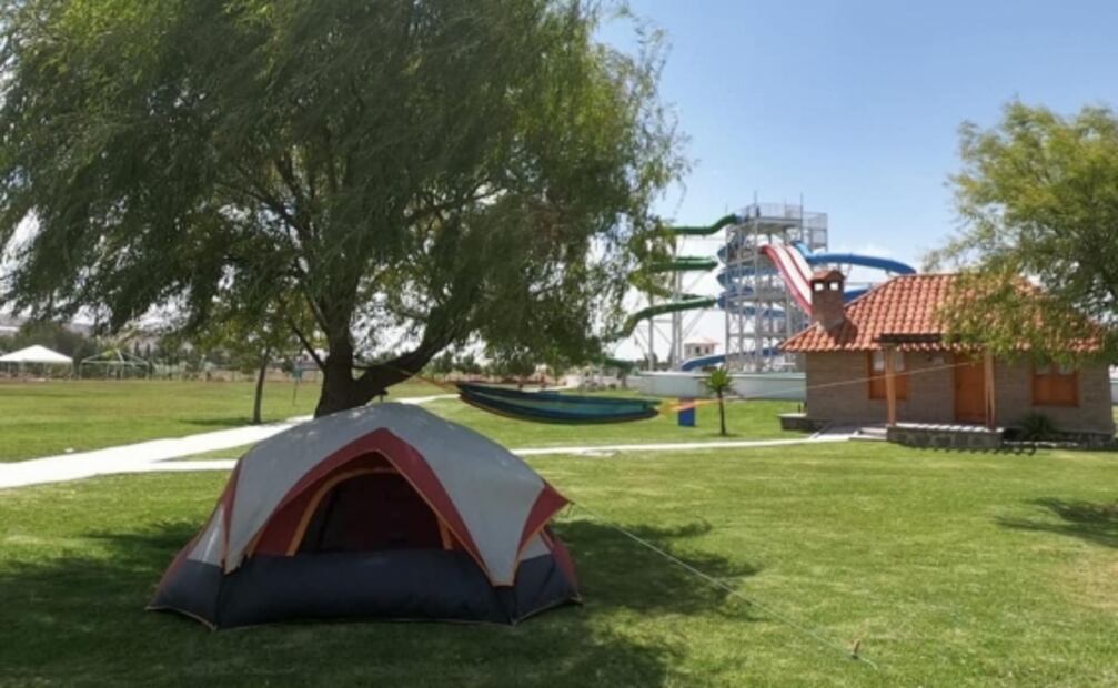 Parque Acuático Santa Ana: aguas termales y toboganes en Hidalgo