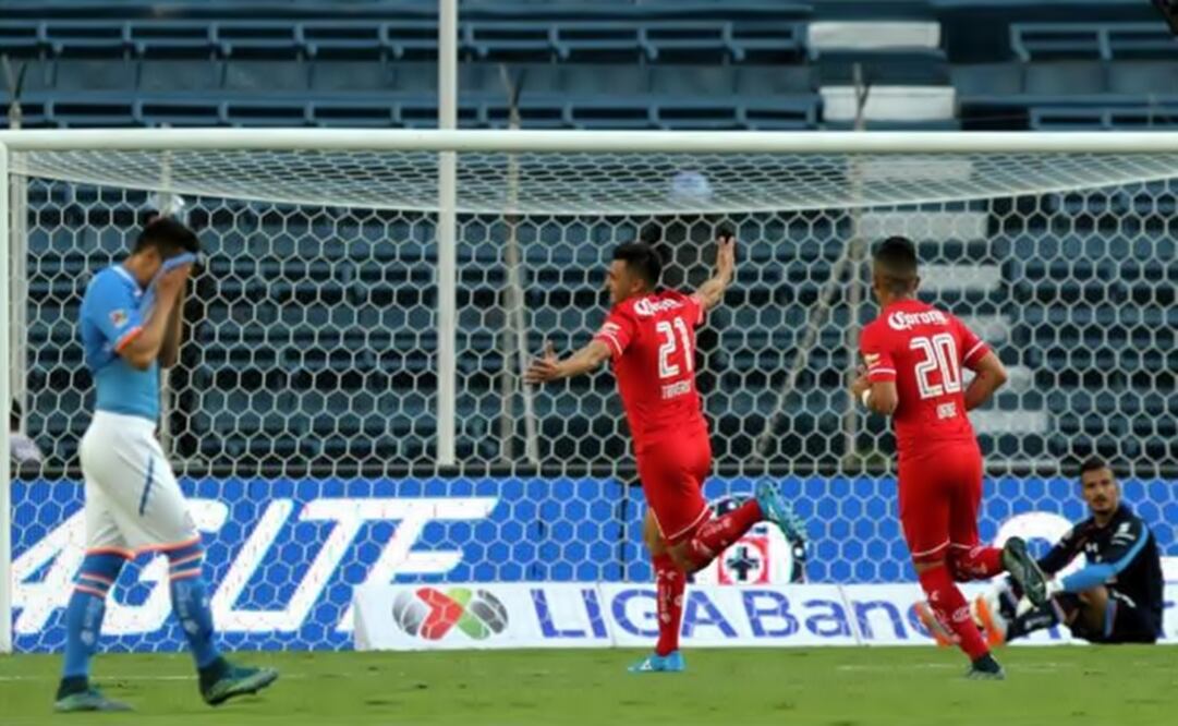 Diablos Rojos celebrates the victory. (Photo: Carlos Mejía/EL UNIVERSAL)