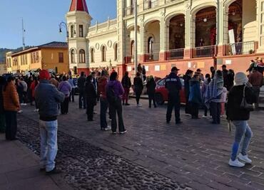 Vecinos de El Oro, Estado de México amarran a funcionarios por crisis en recolección de basura