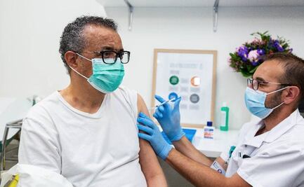 Director de la OMS, Tedros Adhanom Ghebreyesus, se vacuna contra el Covid-19