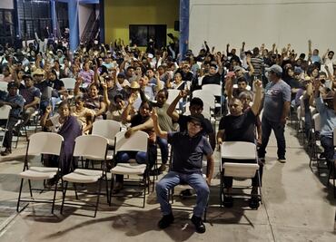 Asamblea de Yalálag exige a Adidas que se suspenda producción de huaraches "Oaxaca Slip On"