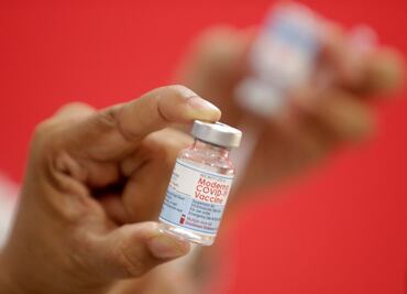 Prevén que vacuna contra Covid-19 de Moderna llegue a México la semana próxima para comercializarse