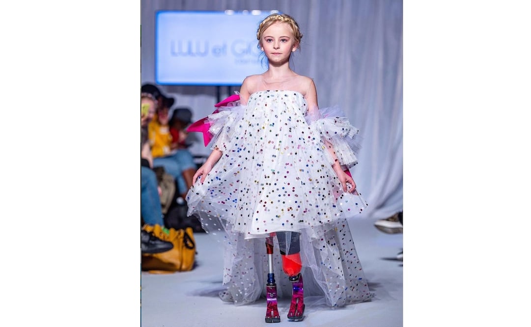 La pequeña modelo desfilará para una firma de alta costura infantil. /Foto: Tomada de Instagram