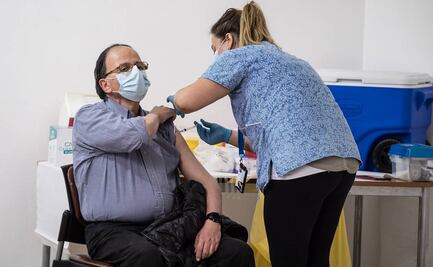 Chile es el país que más rápido vacuna contra Covid-19 en el mundo, revela informe