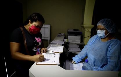 Piden migrantes en EU apoyo económico a Congreso mexicano por Covid-19