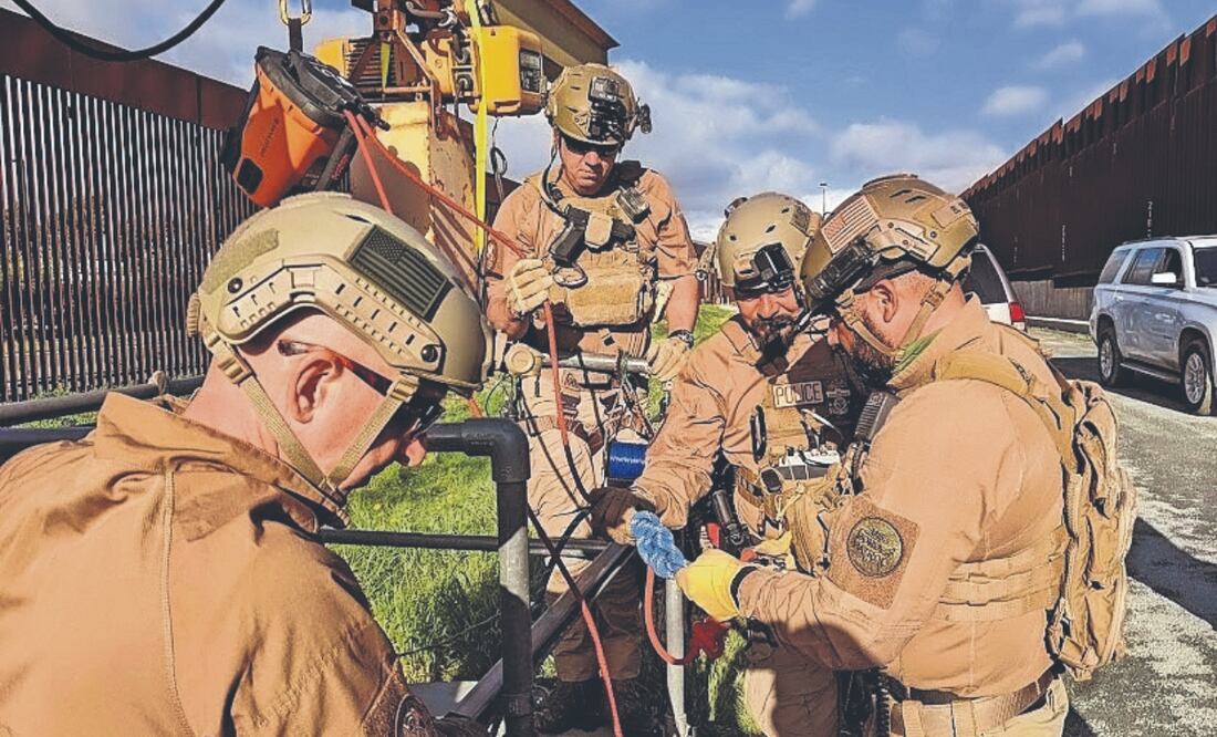 Agentes de la Patrulla Fronteriza manejan equipo táctico. El presidente Donald Trump reinstauró políticas de mano dura contra la inmigración irregular. Foto: de CORTESÍA CBP