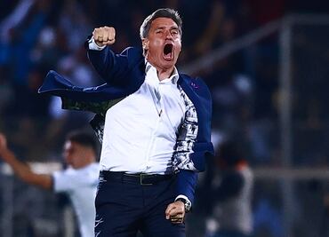 Míchel González lanza advertencia a los Pumas