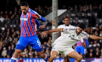 Raúl Jiménez aporta asistencia en derrota del Fulham frente al Crystal Palace