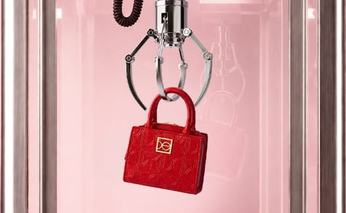 Los mini bags de Cloe prueban que menos sí puede ser más