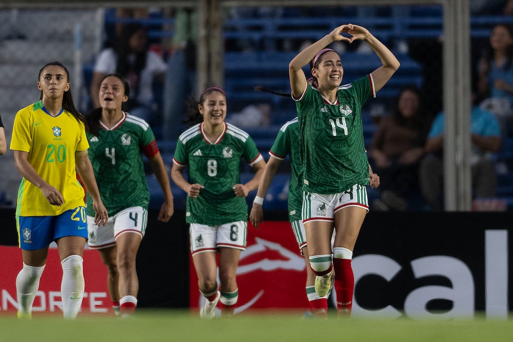 Greta Espinoza en festejo de gol, durante el partido de preparación de la Selección Mexicana Femenil contra Brasil - Foto: Imago7