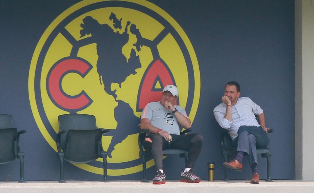 Las Águilas que dirige Miguel Herrera buscarían repatriar a alguno de los mexicanos. Foto: Imago 7