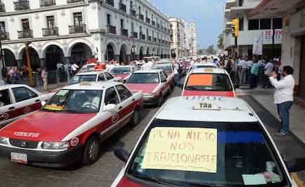 Taxistas protestan por alza de gasolina en Veracruz 