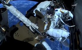 Astronautas inician caminata espacial para mejorar la navegación hacia la EEI; trabajo durará más de 6 horas