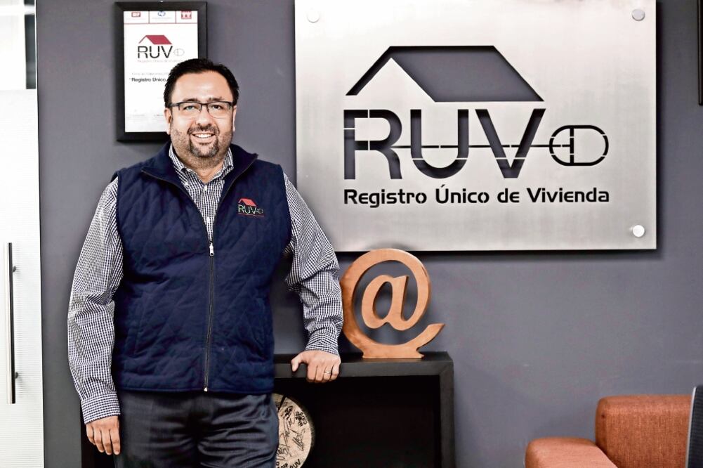 Luis Alvidrez, director general del RUV, afirma que la clave para identificar viviendas de interés es similar a la CURP (CRISTOPHER ROGEL BLANQUET. EL UNIVERSAL)