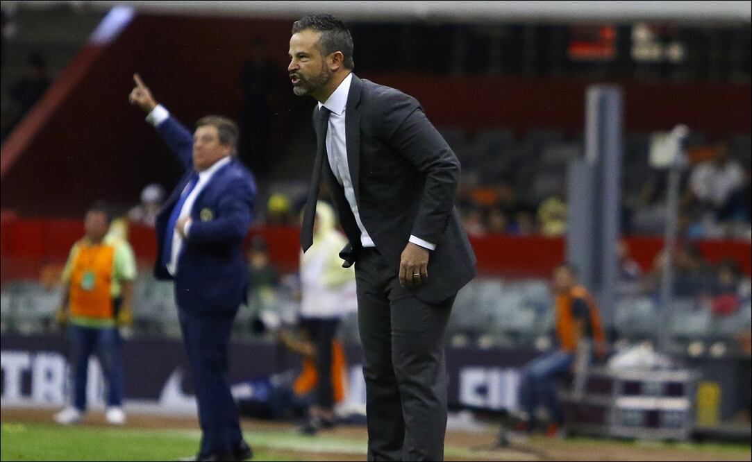 Rafa Puente empata peor racha de derrotas seguidas