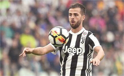 Miralem Pjanic, jugador del Barcelona, positivo a coronavirus