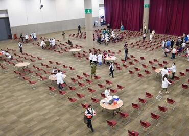 CDMX habilita 50 células vacunadoras en WTC tras caos en Pepsi Center