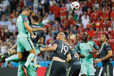 “CR7” rompe el encanto a gales