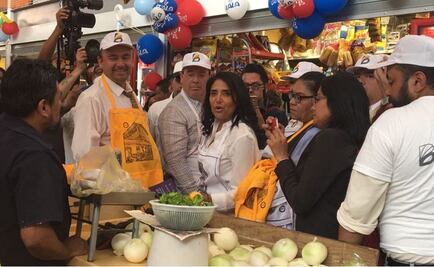 Barrales acude a 116 Aniversario del Mercado Público 2 de abril