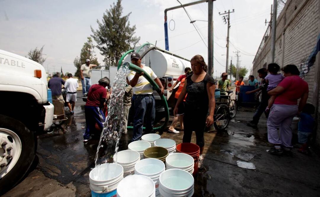 Refuerzan operativo por recorte de agua en la capital