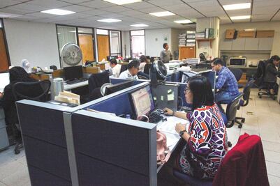 No hallan en el INE 320 autos, pero sí anomalías