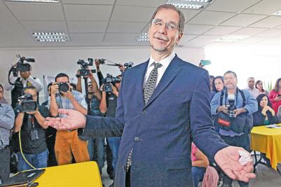 Basave llama a presidentes estatales a crear frente único