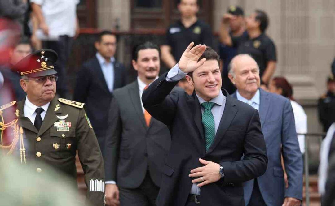 Samuel García, gobernador de Nuevo León, encabezó el Desfile de Independencia en compañía de su familia este 16 de septiembre de 2024. Foto: Especial