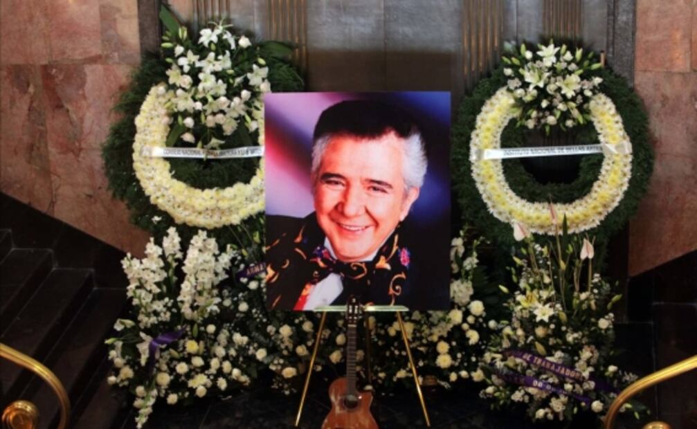 Silvia Pinal y el selecto grupo de famosos que han sido homenajeados en Bellas Artes 